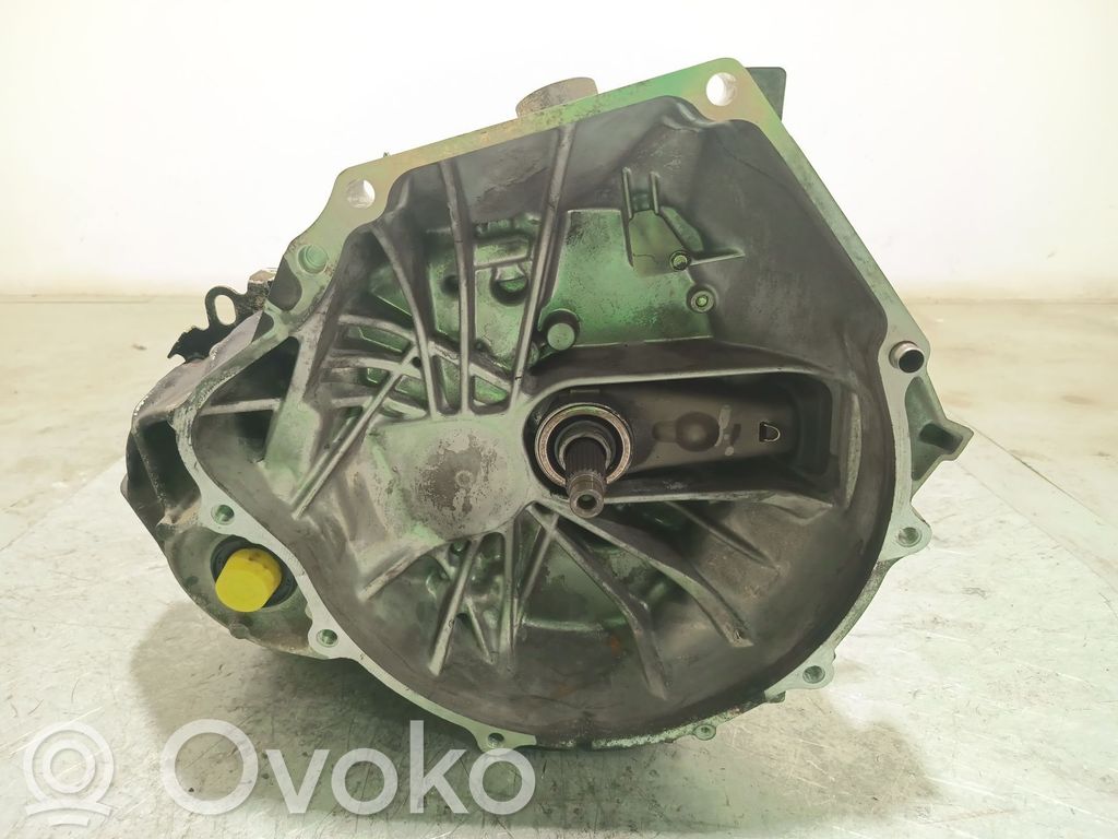 Honda Accord Cutie viteze manuală cu 5 trepte 