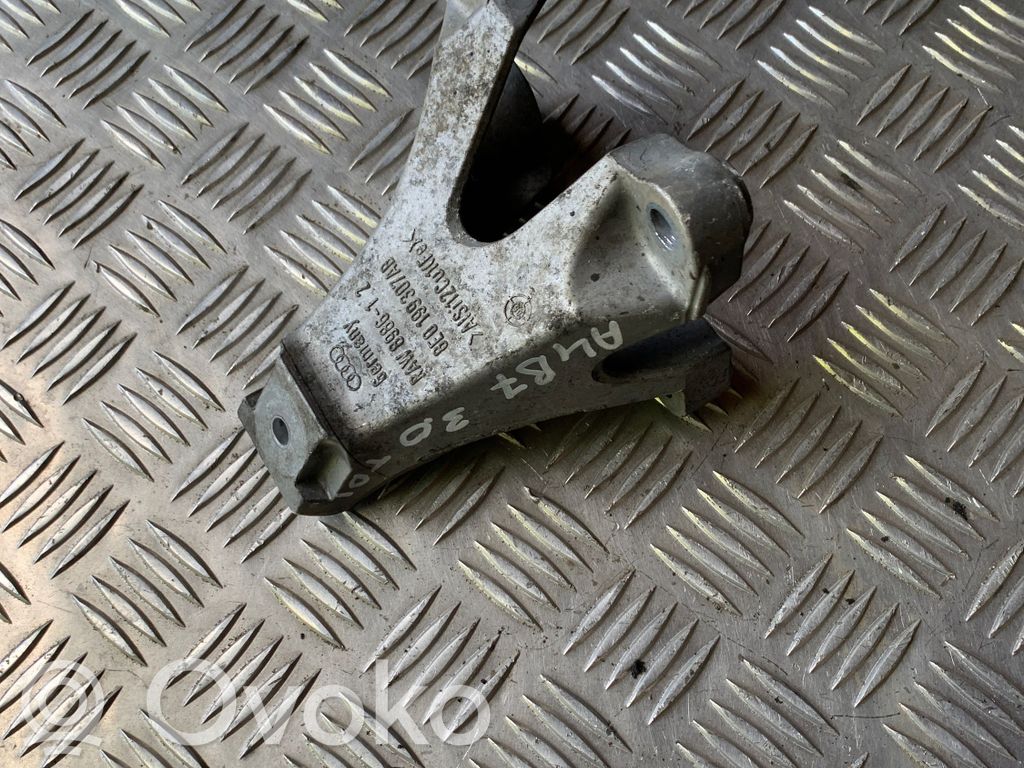 Audi A4 S4 B7 8E 8H Engine mounting bracket 