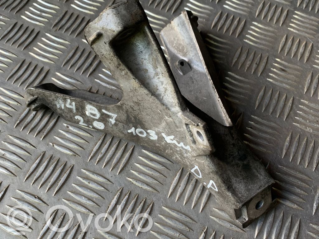 Audi A4 S4 B7 8E 8H Engine mounting bracket 