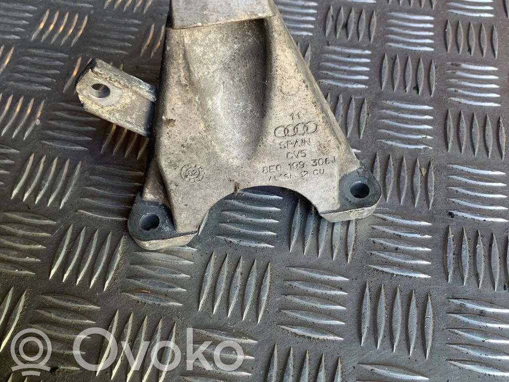 Audi A4 S4 B6 8E 8H Engine mounting bracket 