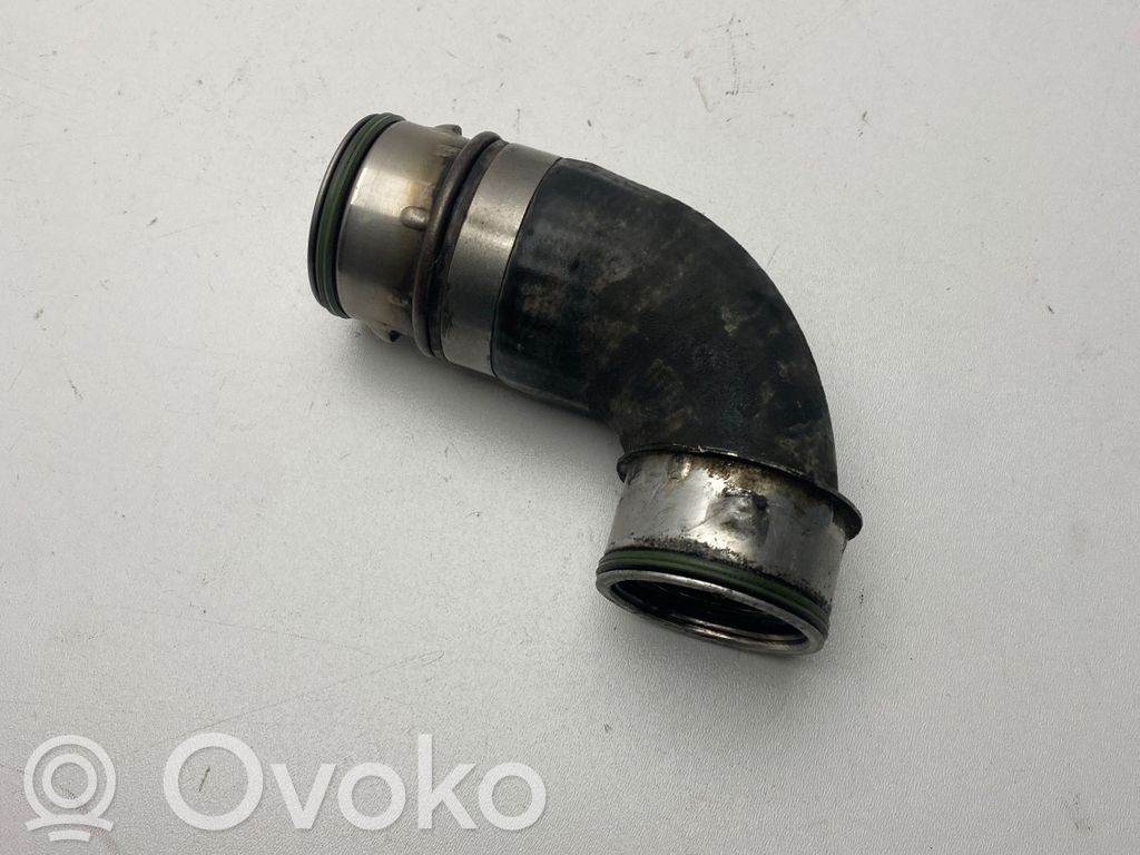 Audi A3 S3 8P Wąż / Rura intercoolera 