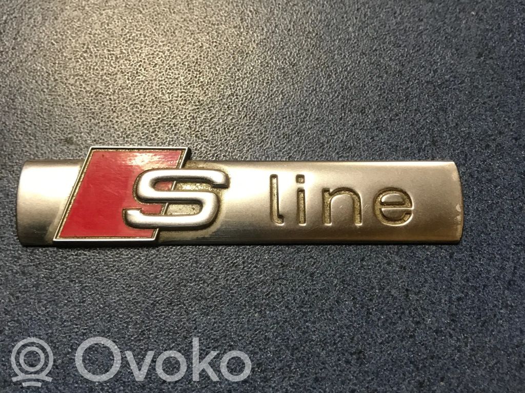 Audi A4 S4 B7 8E 8H Logo, emblème de fabricant 