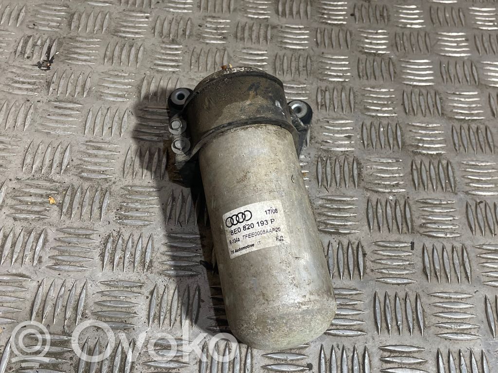 Audi A4 S4 B7 8E 8H Osuszacz powietrza klimatyzacji A/C 