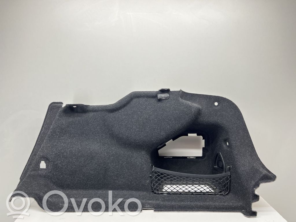 BMW M4 G82 G83 Boczek / Tapicerka / bagażnika 