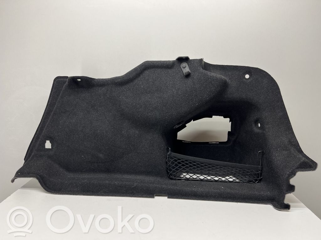 BMW M4 G82 G83 Boczek / Tapicerka / bagażnika 
