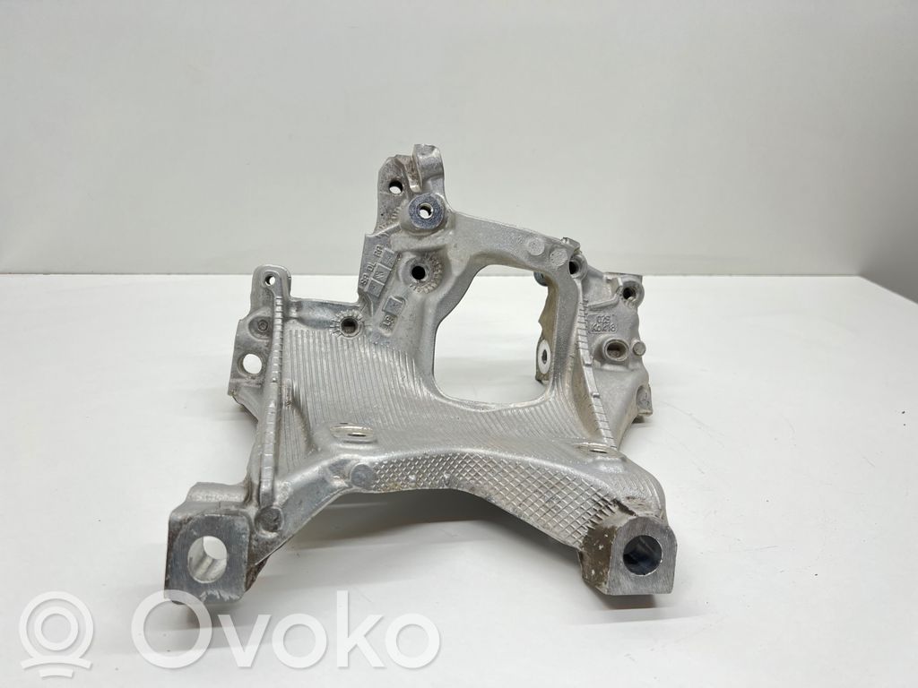 Audi A5 Engine mounting bracket 