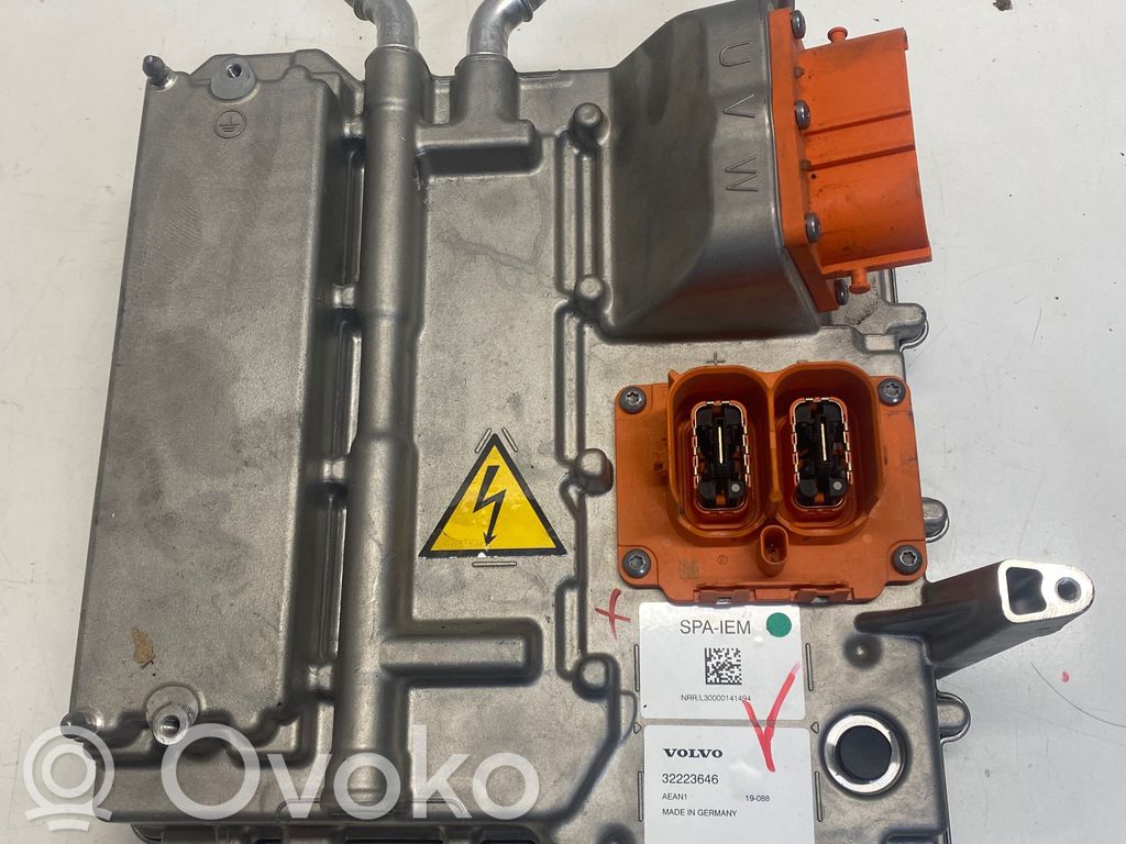 Volvo XC60 Voltage converter inverter 