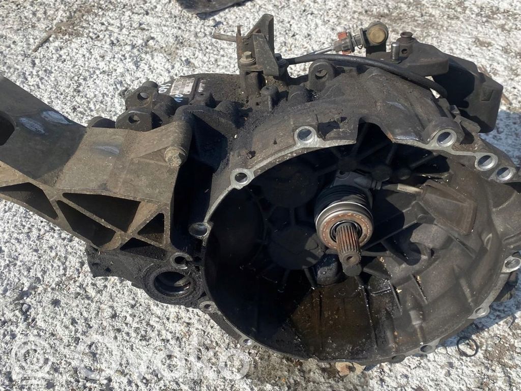 Volvo V70 Manualna 5-biegowa skrzynia biegów 