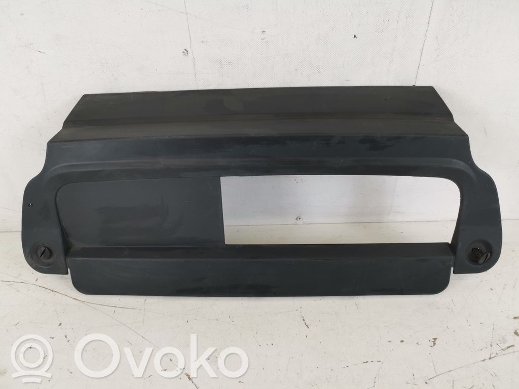 Land Rover Range Rover L405 Moldura inferior del parachoques trasero 