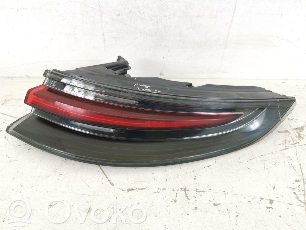 Porsche Panamera (971) Lampă spate în caroserie 