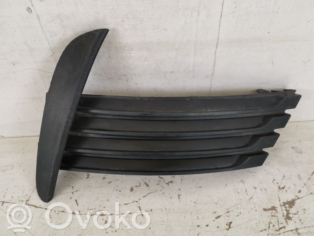 Toyota Corolla E160 E170 Moldura/rejilla de la luz antiniebla delantera 