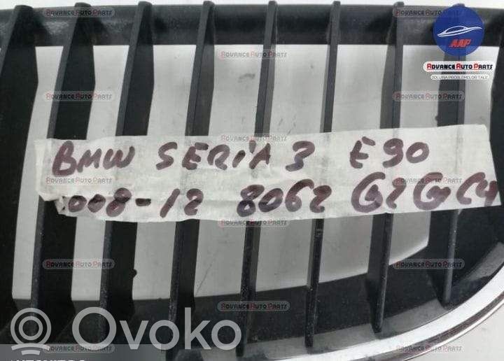 BMW 3 E90 E91 Grotelės priekinės 