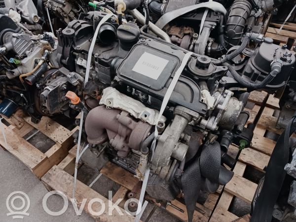 Variklis   8HX