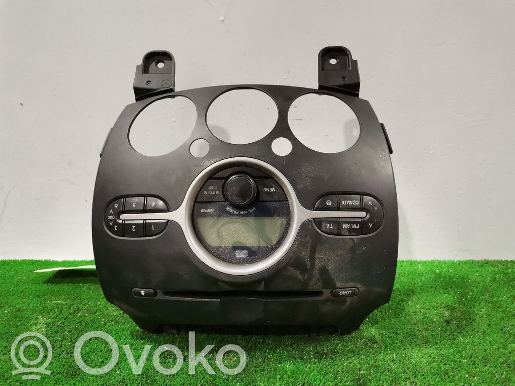 Mazda 2 Radio/CD/DVD/GPS head unit 