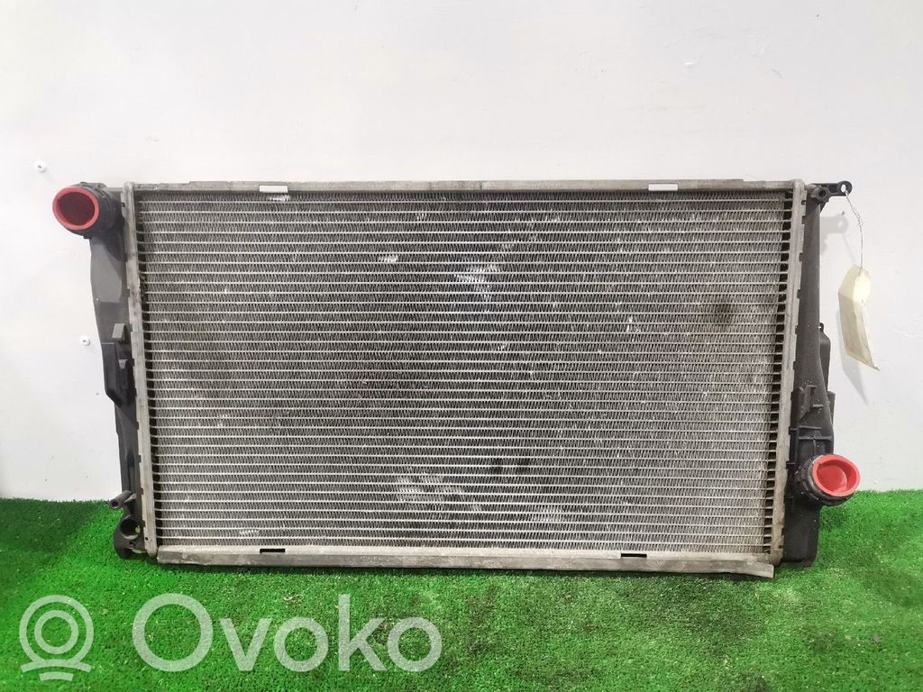 BMW 1 E81 E87 Aušinimo skysčio radiatorius 