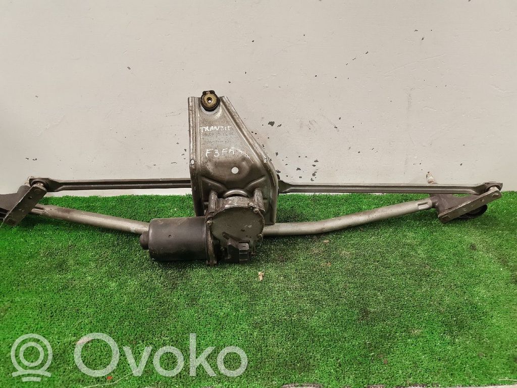 Valytuvų varikliukas   YC1517504BF,VALEO