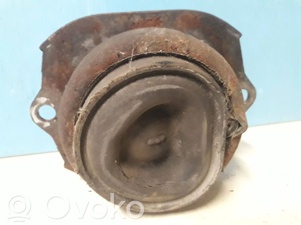 Engine mount bracket   P678025902,6780259
