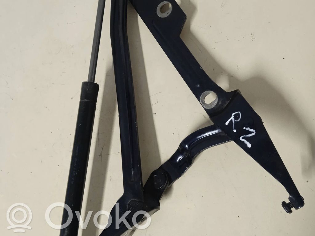 Tailgate/trunk/boot hinge   4A5827499A