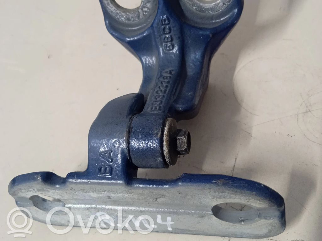 Front door upper hinge   BJ32228A66CB