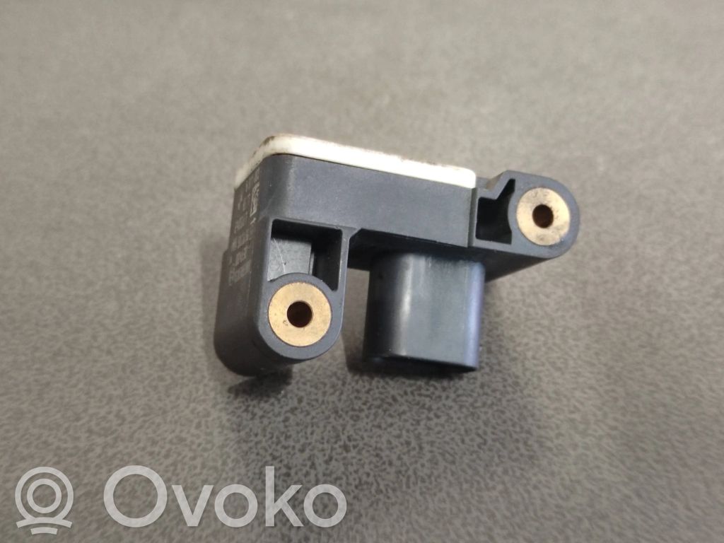 Airbag deployment crash/impact sensor   6911003
