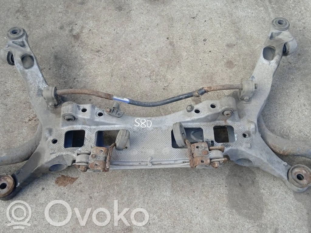 Volvo S80 Galinis traversas 