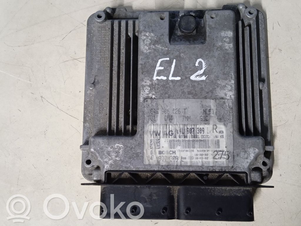 Engine control unit/module   04L906026T