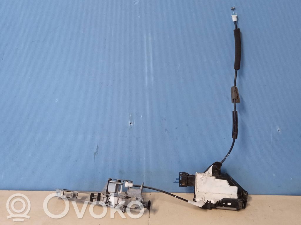 Citroen C3 Front door lock 