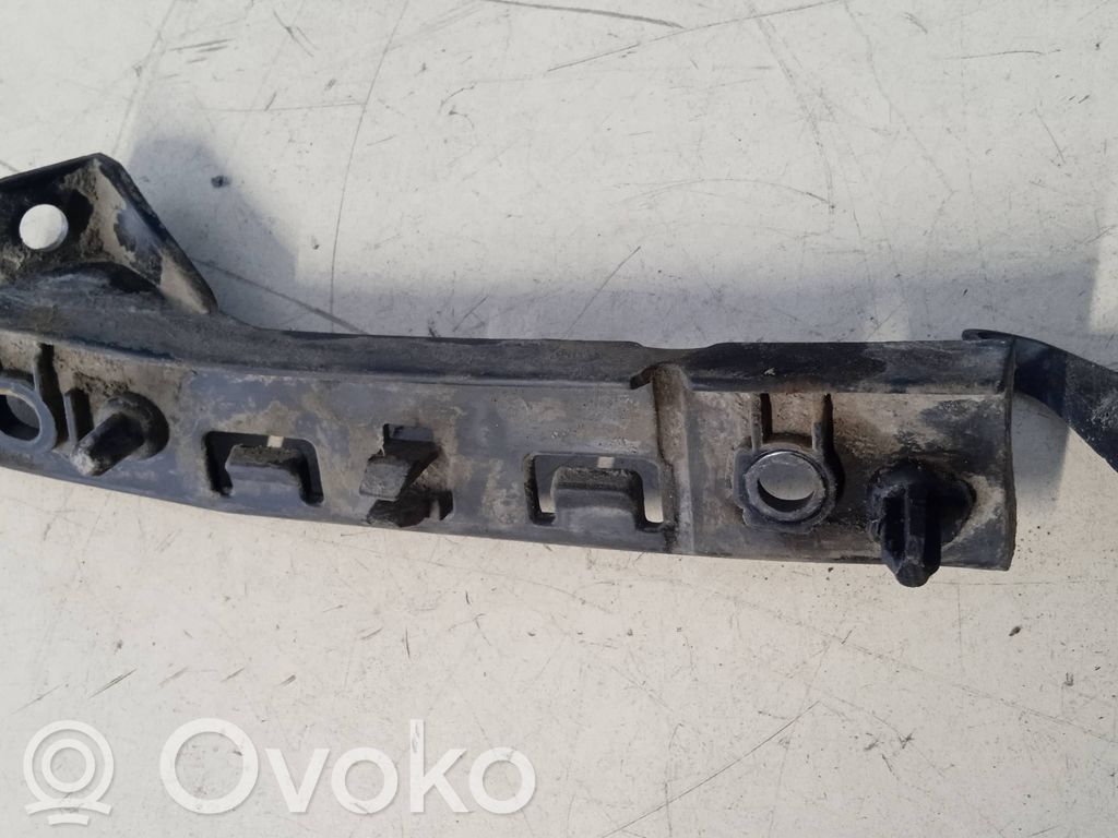 Citroen Berlingo Soporte de montaje del parachoques trasero 