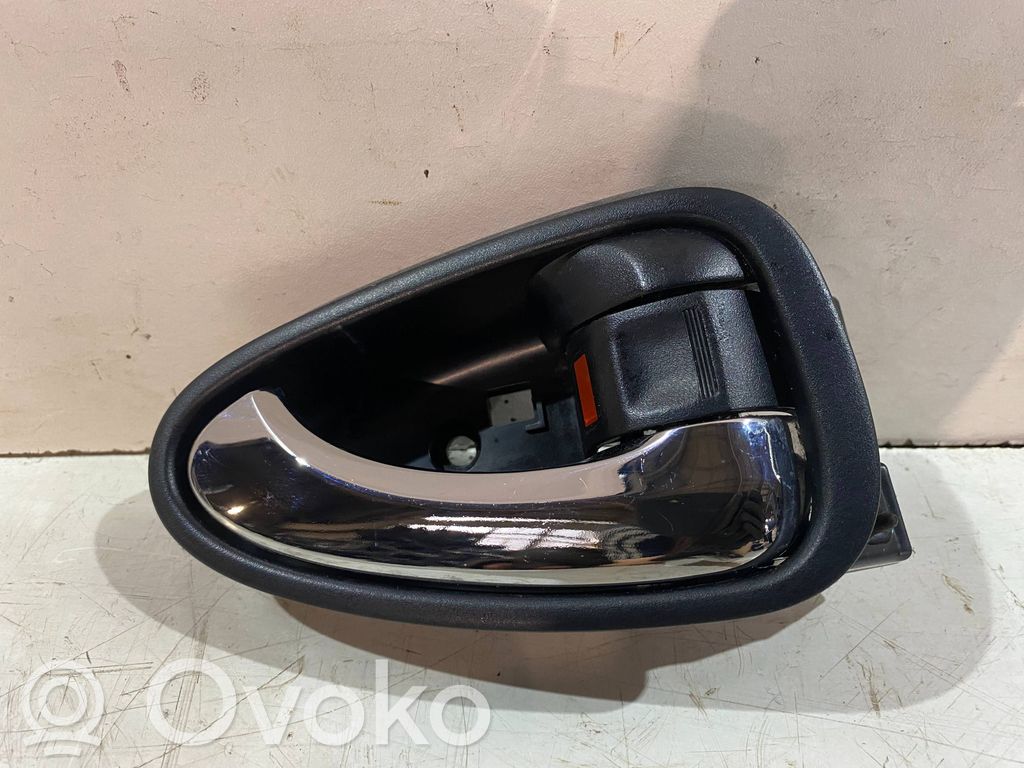 Toyota Avensis T270 Maniglia interna per portiera anteriore 
