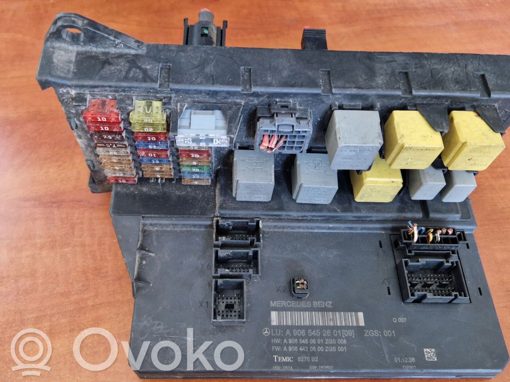 Mercedes-Benz Sprinter W906 Módulo de fusible 