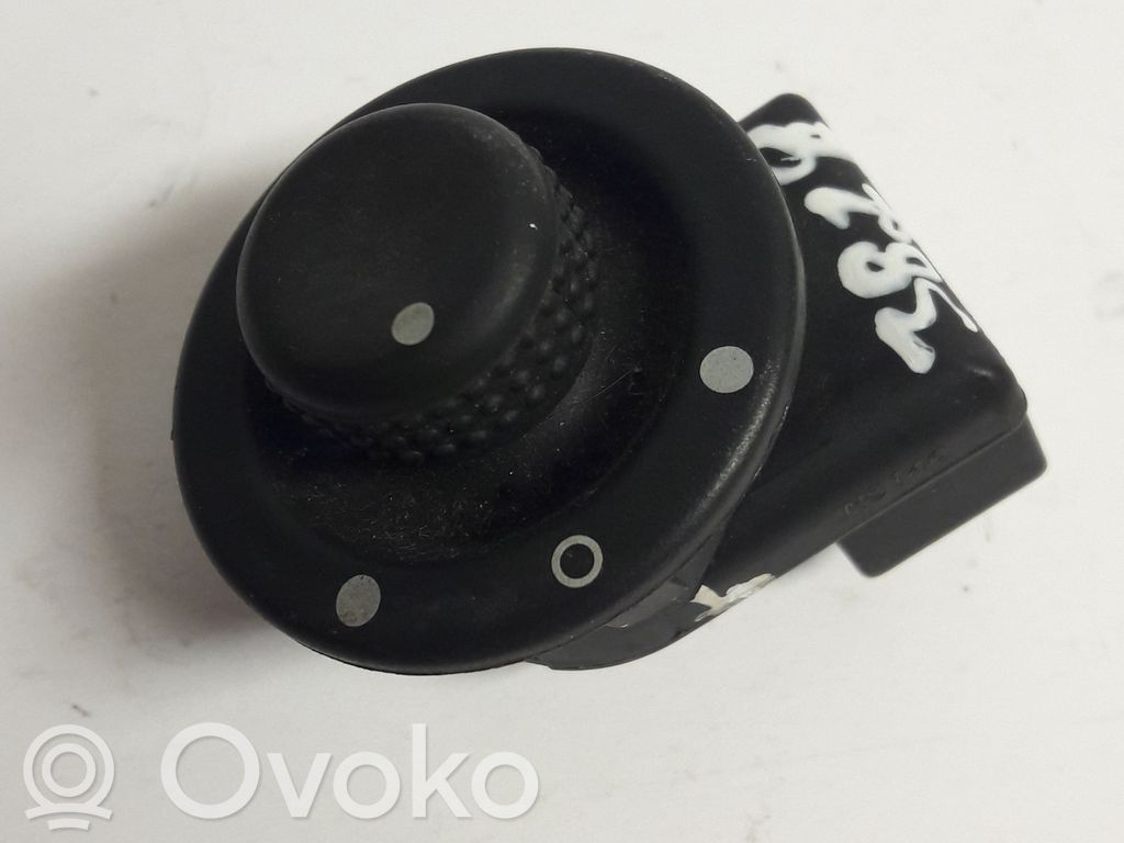 Renault Scenic II -  Grand scenic II Wing mirror switch 