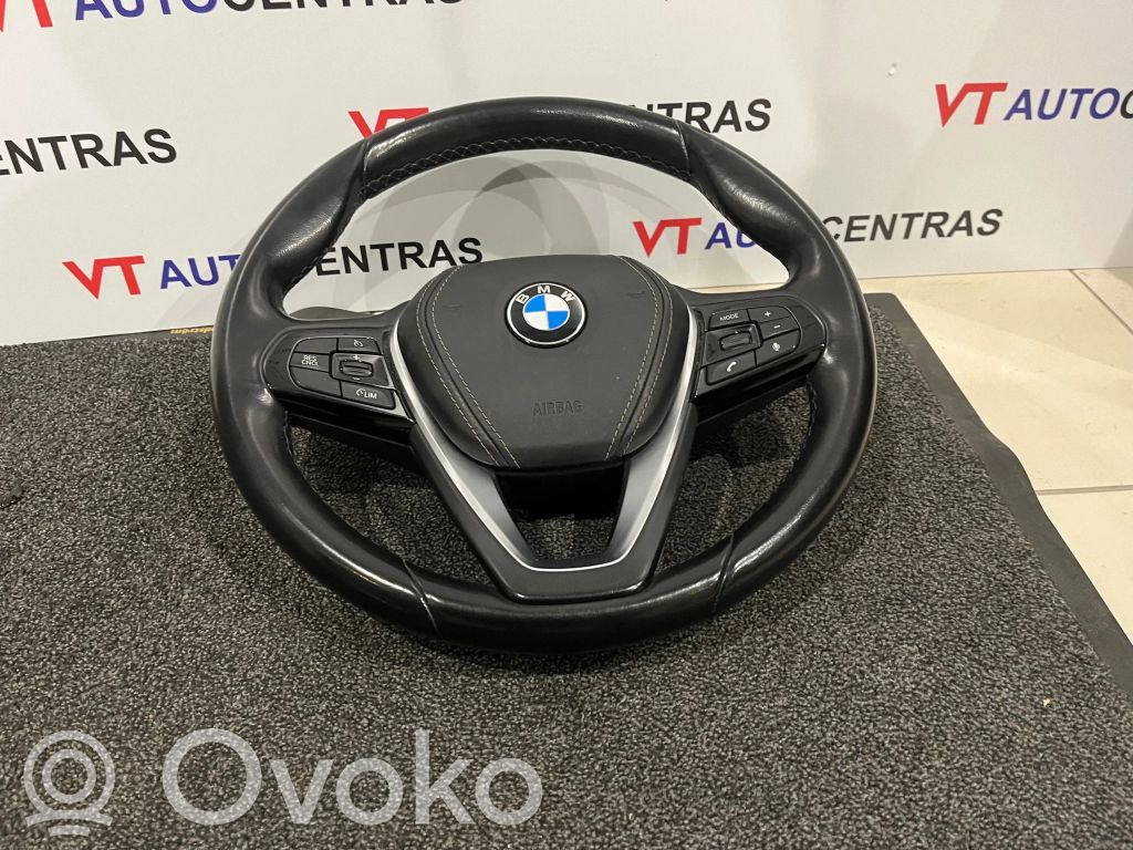 Ohjauspyörä   1047163