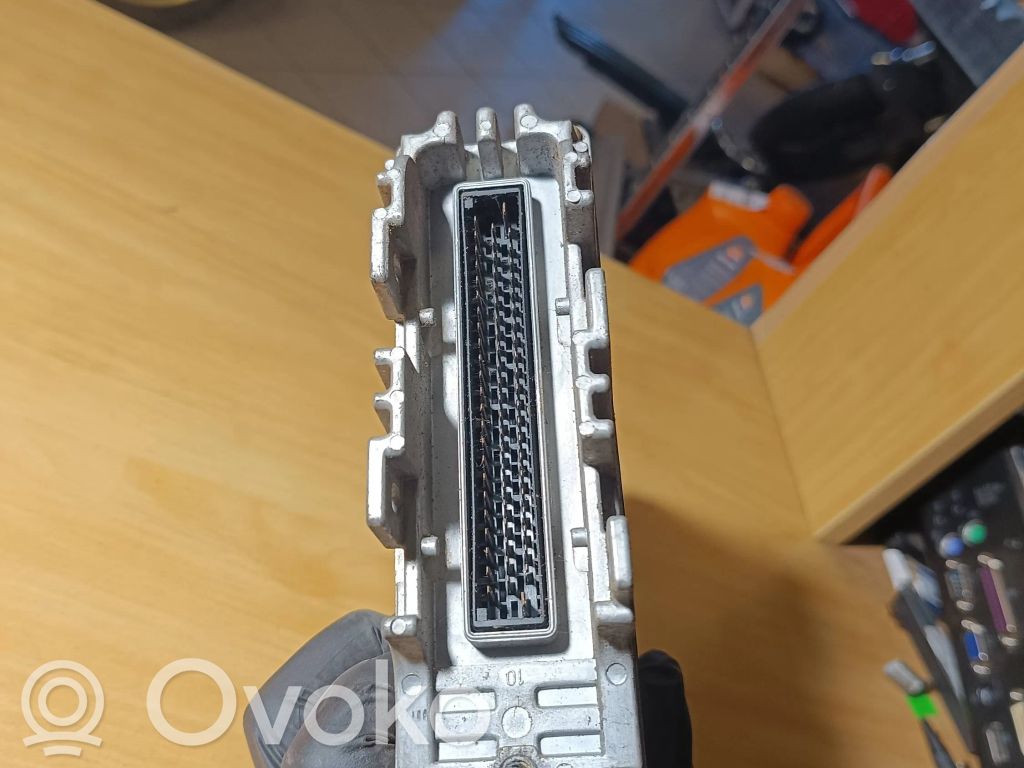 Engine control unit/module   028906021J,28SA2493,0281001258
