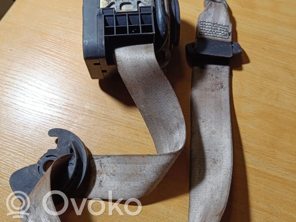 Volkswagen PASSAT B5 Cinturón delantero 