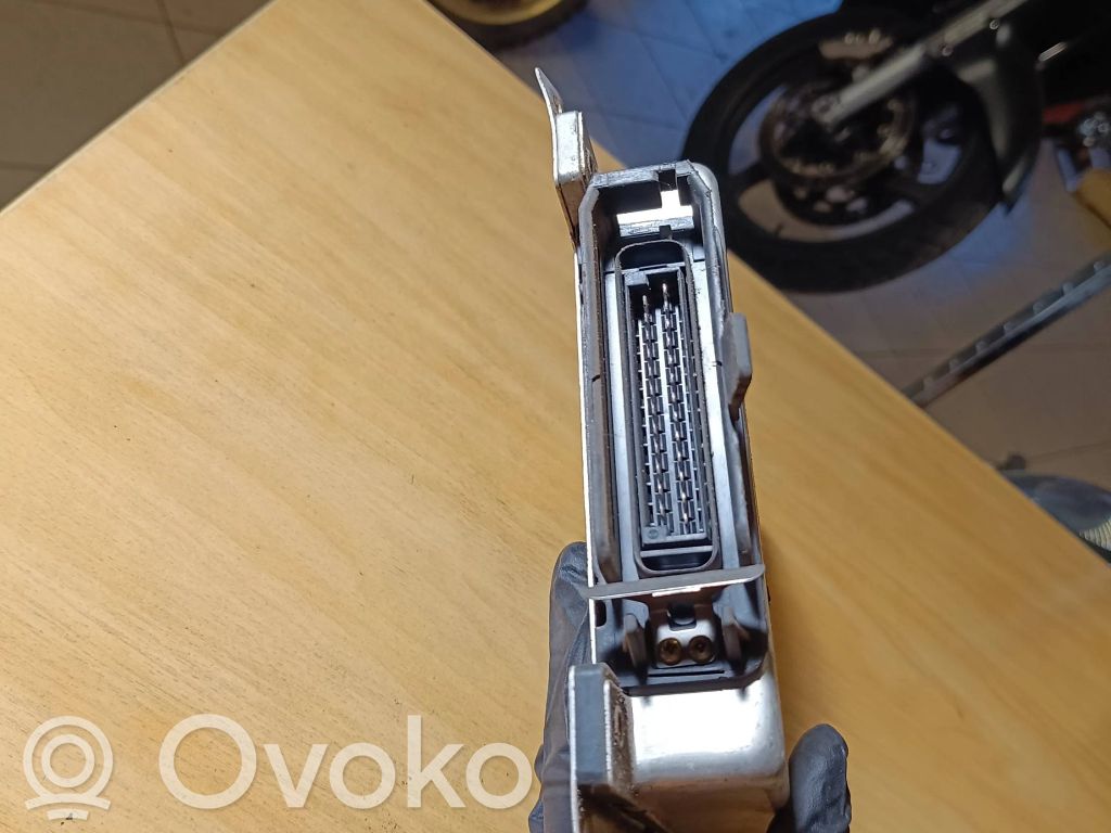 BMW 5 E34 Engine control unit/module 