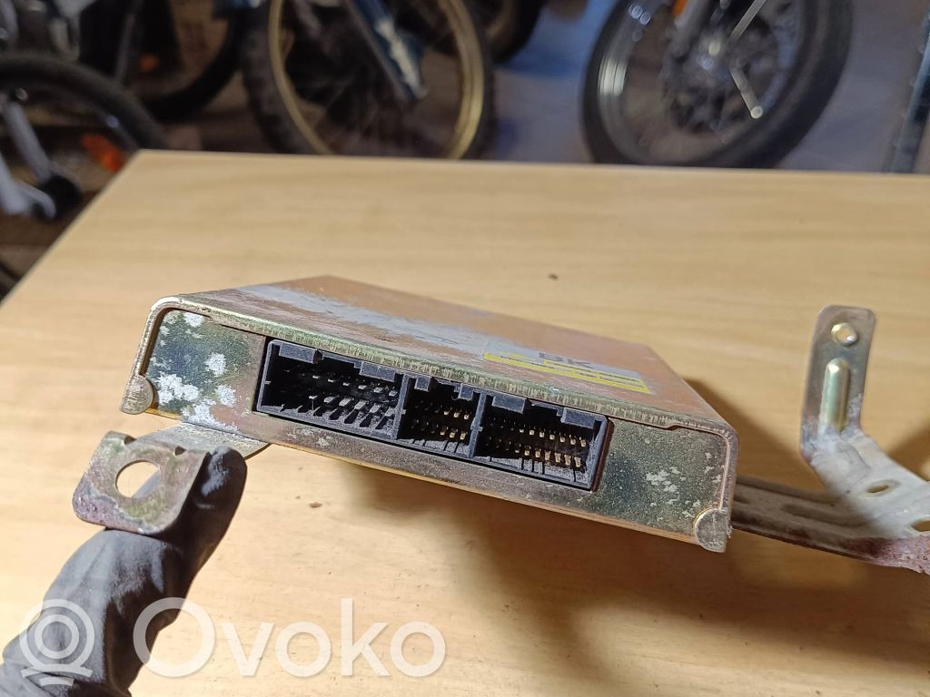 Nissan Primera Engine control unit/module 