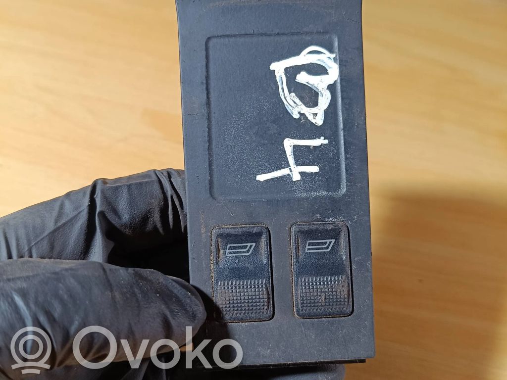 Audi 80 90 S2 B4 Electric window control switch 