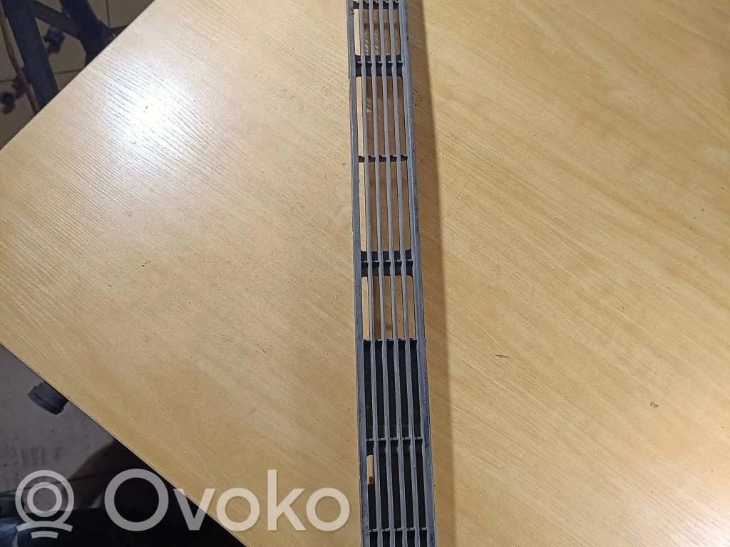 Audi Coupe Etusäleikkö 