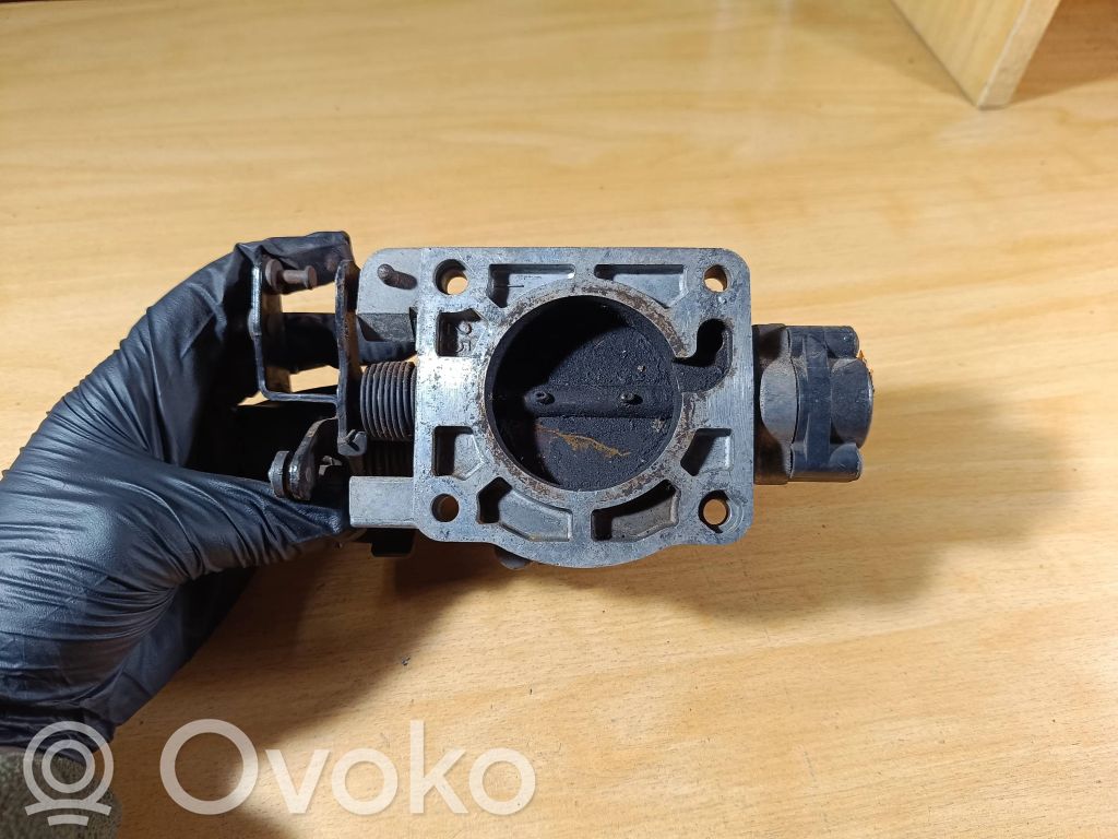 Ford Mondeo MK II Droselinė sklendė 