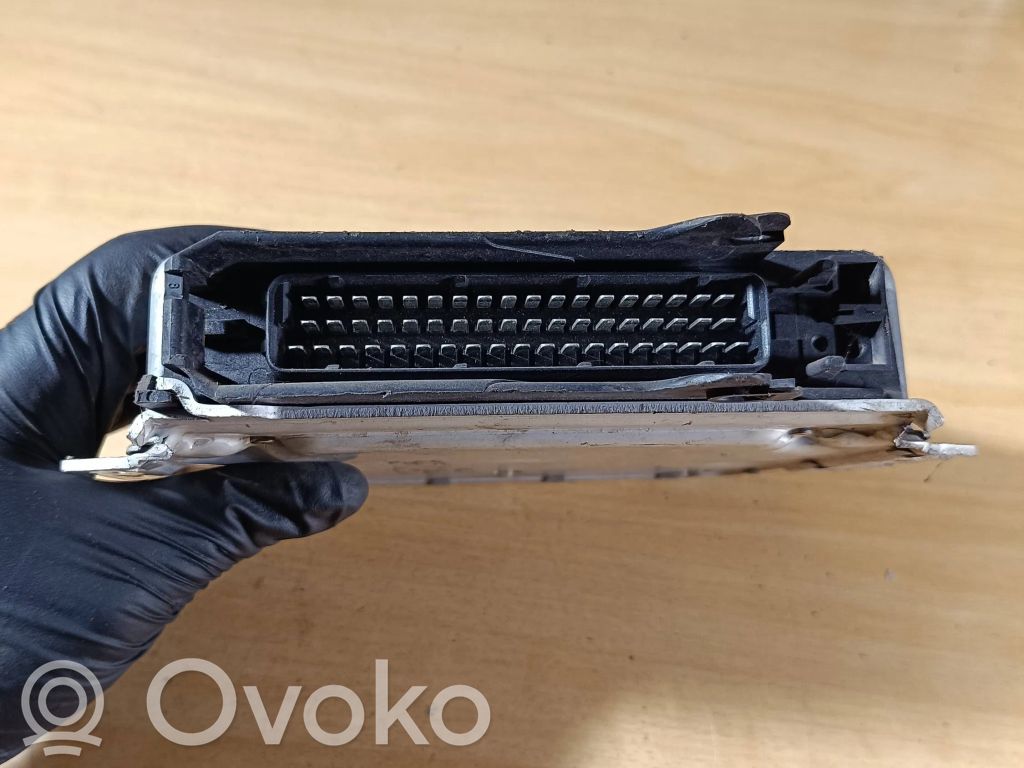 Opel Omega B1 Engine control unit/module 