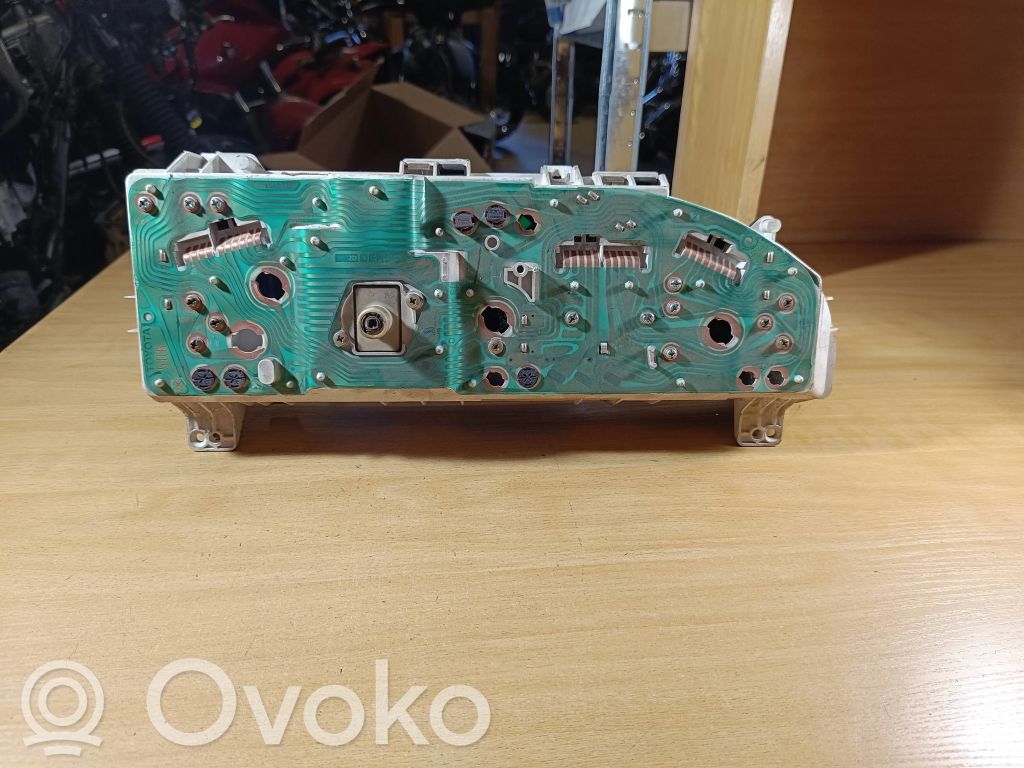Toyota Corolla E90 Speedometer (instrument cluster) 