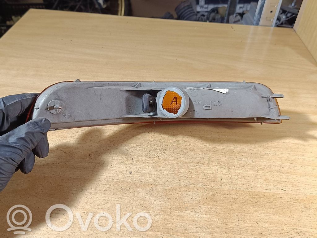 Toyota Corolla E100 Front indicator light 