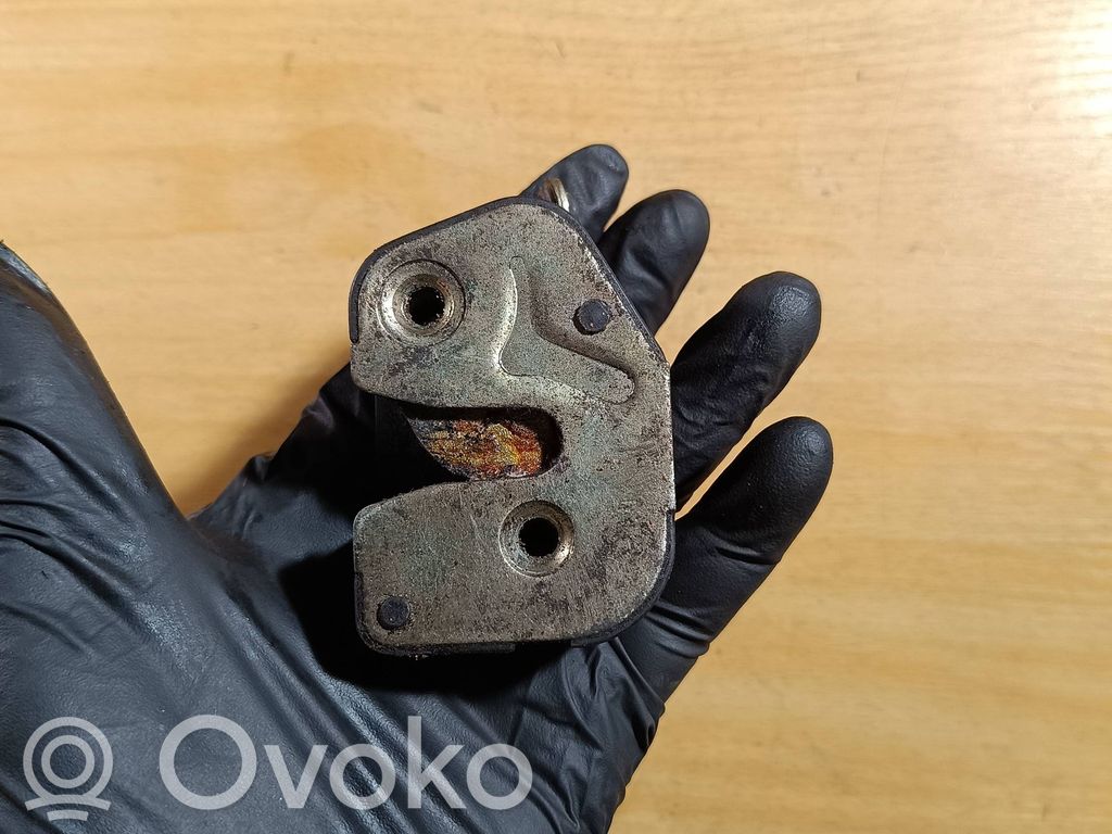Tailgate/trunk/boot lock/catch/latch   86VBV264A26AC,9996079