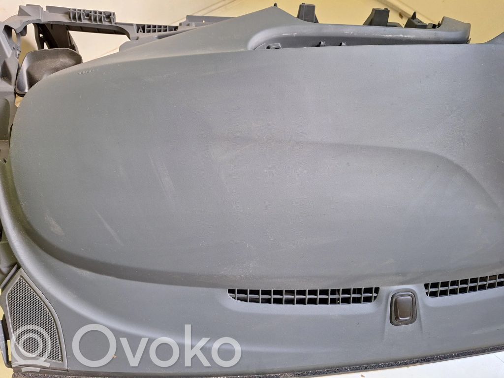Dashboard   42570708,1GA0749877