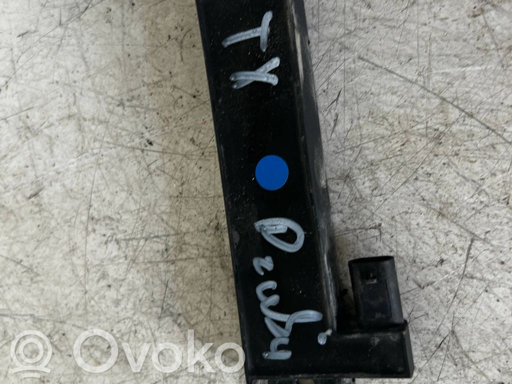 Tesla Model X Antena de sistema sin llave 