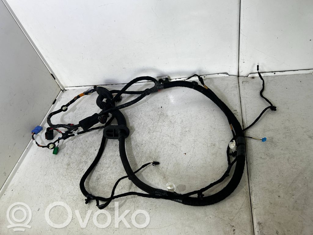 Tesla Model Y Otros cableados 