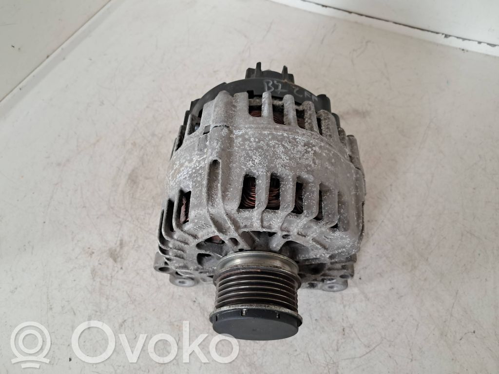 Volkswagen PASSAT B7 Generator/alternator 