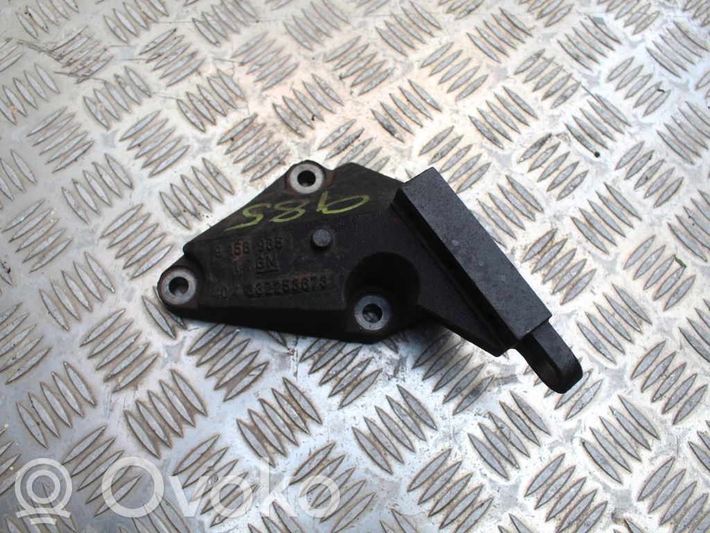 Opel Astra H Engine mounting bracket 