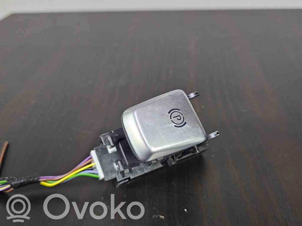 Mercedes-Benz C W205 Przycisk / Włącznik hamulca ręcznego 
