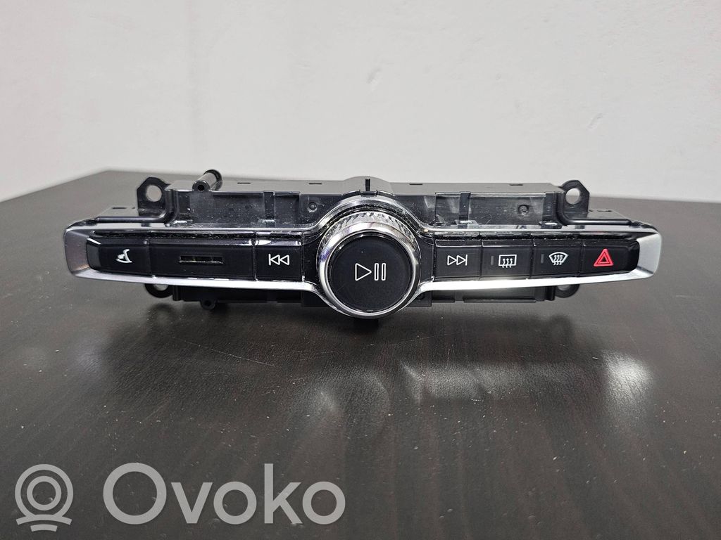 Volvo XC90 Head unit multimedia control 